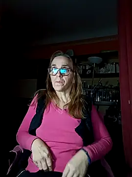 Dettybitch40 online show from October 2025 05:01:01 PM