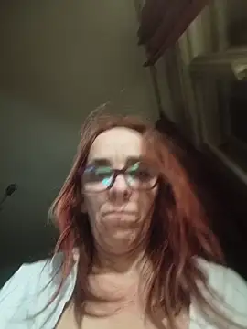 Dettybitch40 online show from March 2026 07:25:01 PM