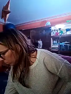 Dettybitch40 online show from November 2025 08:46:02 PM