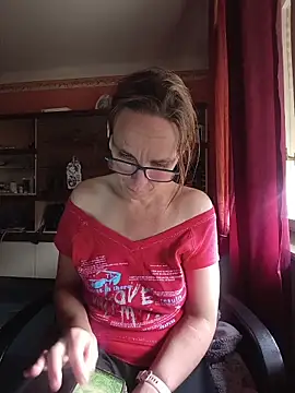 Snapshot of Dettybitch40 chatting on June 2026 02:40:01 PM Dettybitch40 online show from June 2026 02:40:01 PM