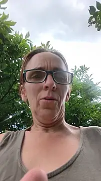 Snapshot of Dettybitch40 chatting on June 2026 12:27:01 PM Dettybitch40 online show from June 2026 12:27:01 PM