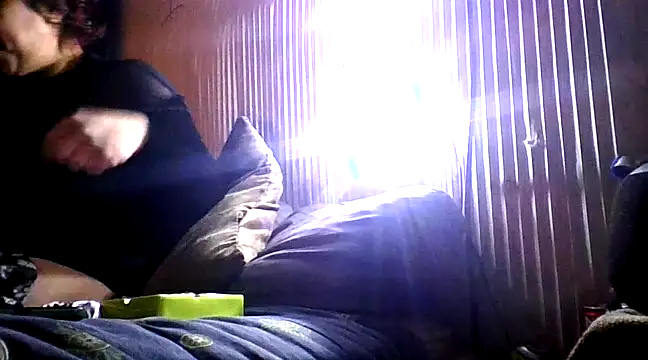 Snapshot of Shelzy420 chatting on March 2025 05:54:01 AM Shelzy420 online show from March 2025 05:54:01 AM