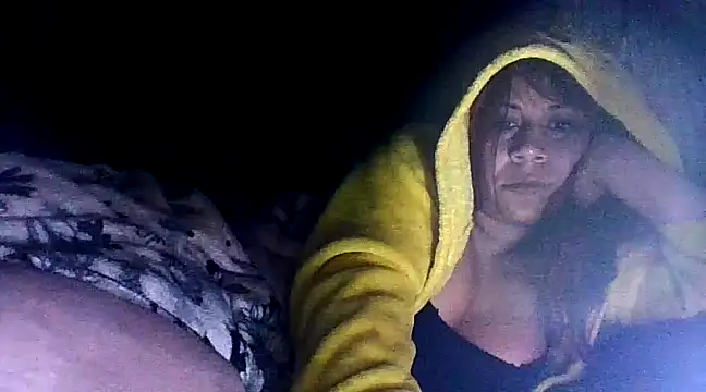 Snapshot of Shelzy420 chatting on March 2025 06:43:02 AM Shelzy420 online show from March 2025 06:43:02 AM