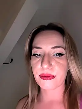 GangBangKitty online show from May 2026 04:32:01 PM