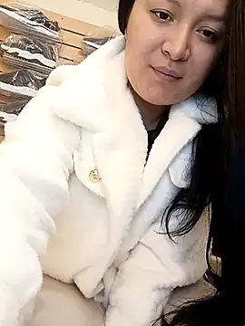 Arisha34 online show from December 2025 11:12:02 AM