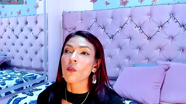 HannaPetit online show from December 2025 08:47:01 PM