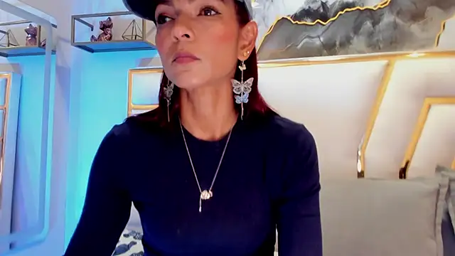 HannaPetit online show from January 2026 06:56:01 PM