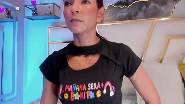 HannaPetit online show from April 2026 07:04:01 PM