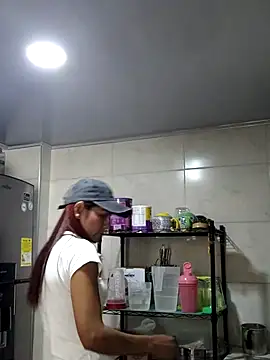 HannaPetit online show from September 2025 03:47:02 PM