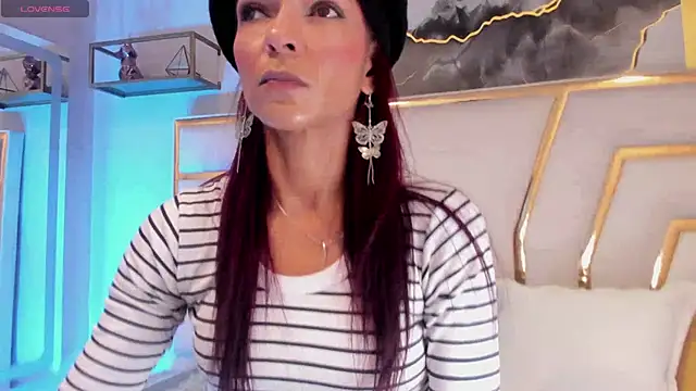 HannaPetit online show from March 2026 06:20:01 PM