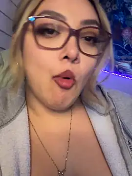 nativepumpkin95 online show from March 2025 10:05:02 AM