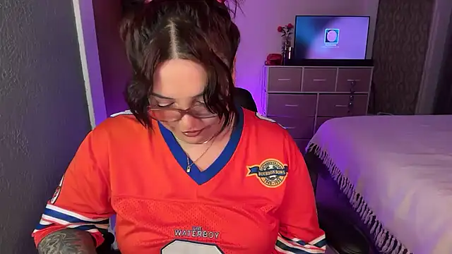 nativepumpkin95 online show from April 2026 02:18:01 AM