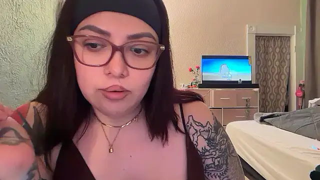 nativepumpkin95 online show from April 2026 03:46:02 AM