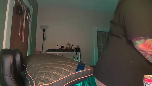 nativepumpkin95 online show from April 2026 11:44:01 PM