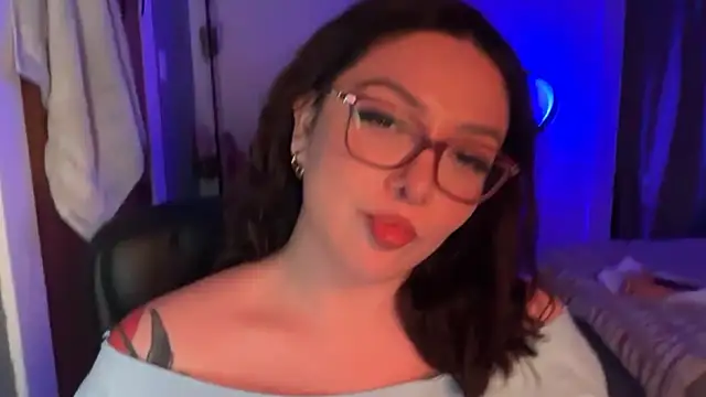 nativepumpkin95 online show from November 2025 06:18:02 AM