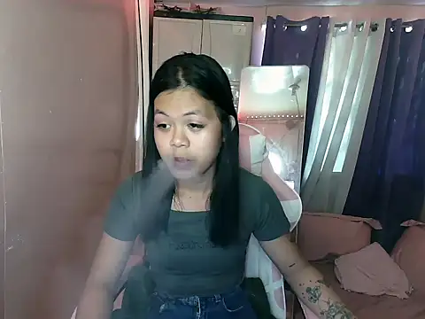 Snapshot of young_salsalita chatting on March 2025 07:15:01 AM young salsalita online show from March 2025 07:15:01 AM