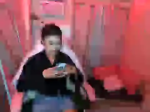Snapshot of young_salsalita chatting on October 2025 11:22:01 AM young salsalita online show from October 2025 11:22:01 AM