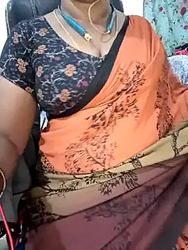 Snapshot of Tamil-hotwife chatting on July 2026 05:46:01 PM Tamil-hotwife online show from July 2026 05:46:01 PM