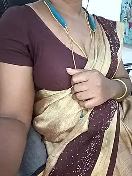 Snapshot of Tamil-hotwife chatting on June 2026 09:01:01 PM Tamil-hotwife online show from June 2026 09:01:01 PM