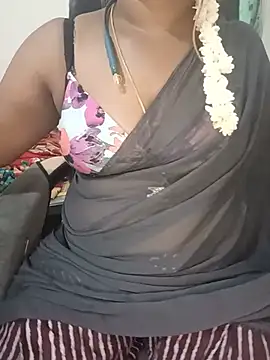 Snapshot of Tamil-hotwife chatting on July 2026 08:15:01 AM Tamil-hotwife online show from July 2026 08:15:01 AM