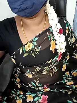 Snapshot of Tamil-hotwife chatting on October 2025 05:06:01 PM Tamil-hotwife online show from October 2025 05:06:01 PM