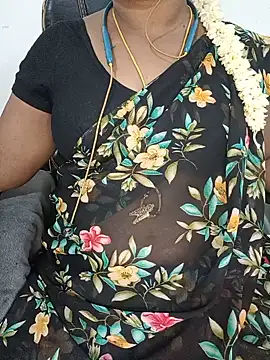 Snapshot of Tamil-hotwife chatting on June 2026 05:14:02 PM Tamil-hotwife online show from June 2026 05:14:02 PM