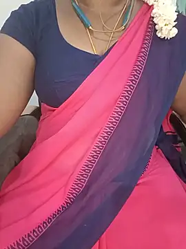 Snapshot of Tamil-hotwife chatting on June 2026 04:45:01 PM Tamil-hotwife online show from June 2026 04:45:01 PM