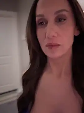 Fiona Kent  online show from March 2025 12:25:02 AM