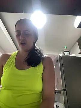 Snapshot of New_Arab_Kingdom chatting on October 2025 06:29:02 PM New Arab Kingdom online show from October 2025 06:29:02 PM