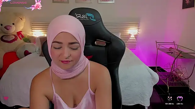 Snapshot of New_Arab_Kingdom chatting on November 2025 05:07:02 PM New Arab Kingdom online show from November 2025 05:07:02 PM