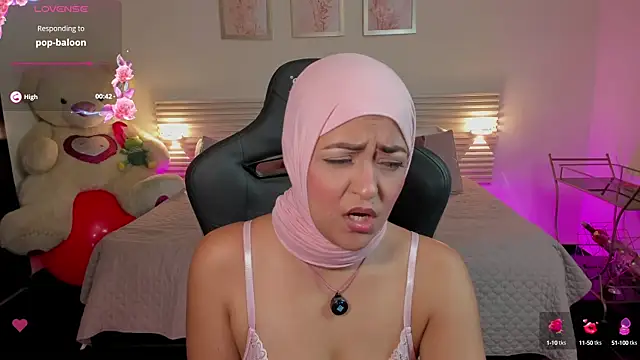 Snapshot of New_Arab_Kingdom chatting on October 2025 12:23:02 AM New Arab Kingdom online show from October 2025 12:23:02 AM