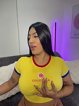 Sara mocca  online show from April 2026 10:03:02 PM