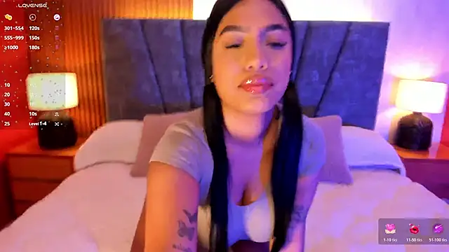 Sara mocca  online show from November 2025 07:24:02 PM