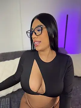 Sara mocca  online show from June 2026 10:04:01 PM