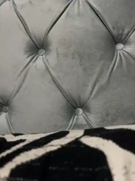 LiltingDaylight online show from December 2025 05:02:01 PM