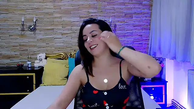 PlayfulElla online show from February 2025 12:44:01 PM