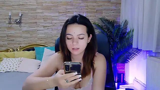 PlayfulElla online show from February 2025 03:26:02 PM
