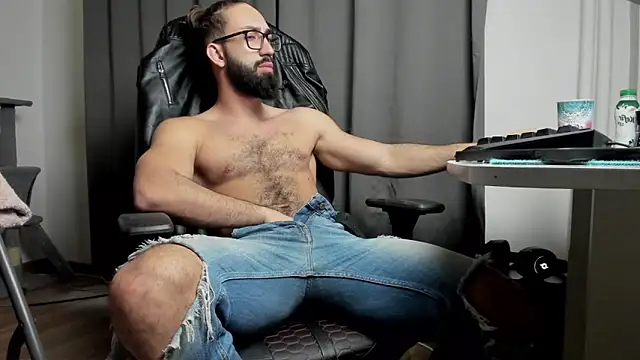 liamaesthetic online show from February 2025 06:43:02 AM