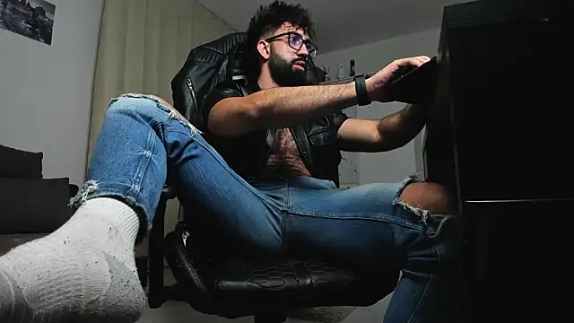 liamaesthetic online show from February 2026 07:58:01 PM