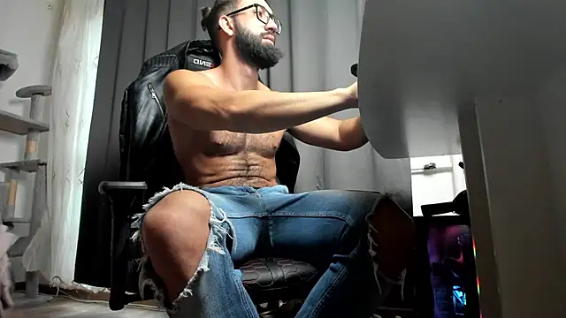 liamaesthetic online show from November 2025 07:57:02 AM