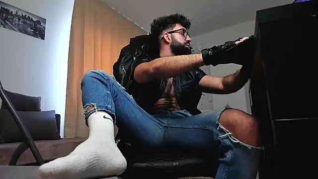 liamaesthetic online show from February 2026 07:41:02 AM