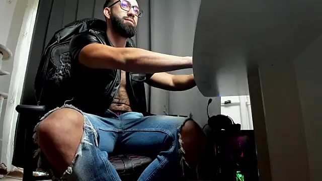 liamaesthetic online show from November 2025 08:36:02 AM