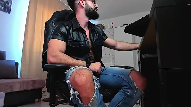 liamaesthetic online show from February 2026 07:19:01 AM