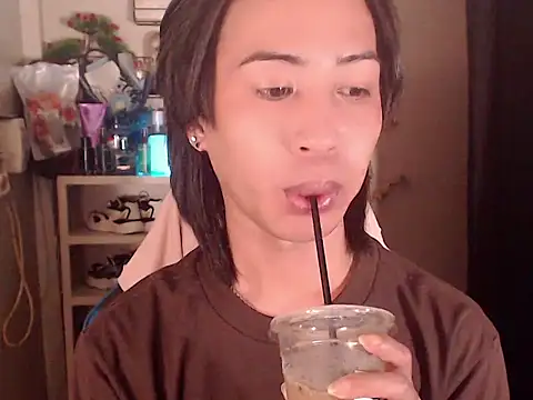 Lemonadexxx online show from April 2026 03:18:02 PM