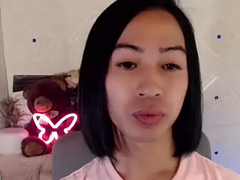 Snapshot of Lemonadexxx chatting on February 2025 01:49:02 PM Lemonadexxx online show from February 2025 01:49:02 PM