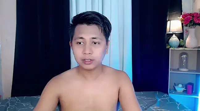 Snapshot of khael_moreno chatting on December 2024 04:37:01 AM khael moreno online show from December 2024 04:37:01 AM