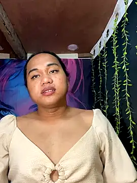 bettina love online show from December 2025 03:33:02 PM