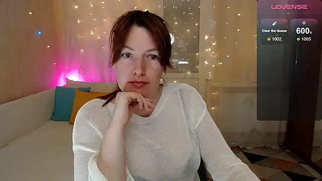 Snapshot of Kira_land chatting on January 2025 06:07:01 PM Kira land online show from January 2025 06:07:01 PM