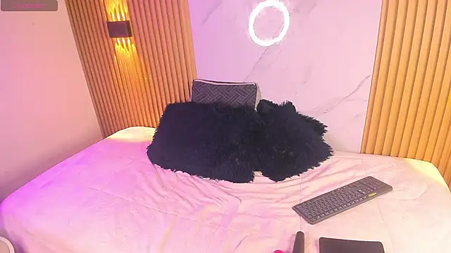 Snapshot of emilyconer chatting on October 2025 03:19:02 AM emilyconer online show from October 2025 03:19:02 AM