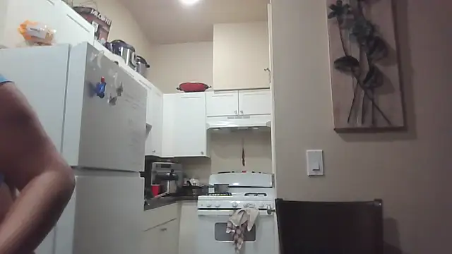 bootiebby online show from November 2025 03:45:02 AM